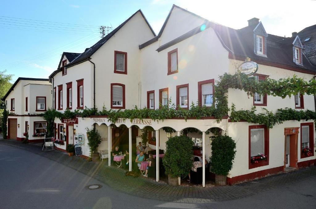 Weinhaus Hotel Zum Josefshof Graach Екстериор снимка
