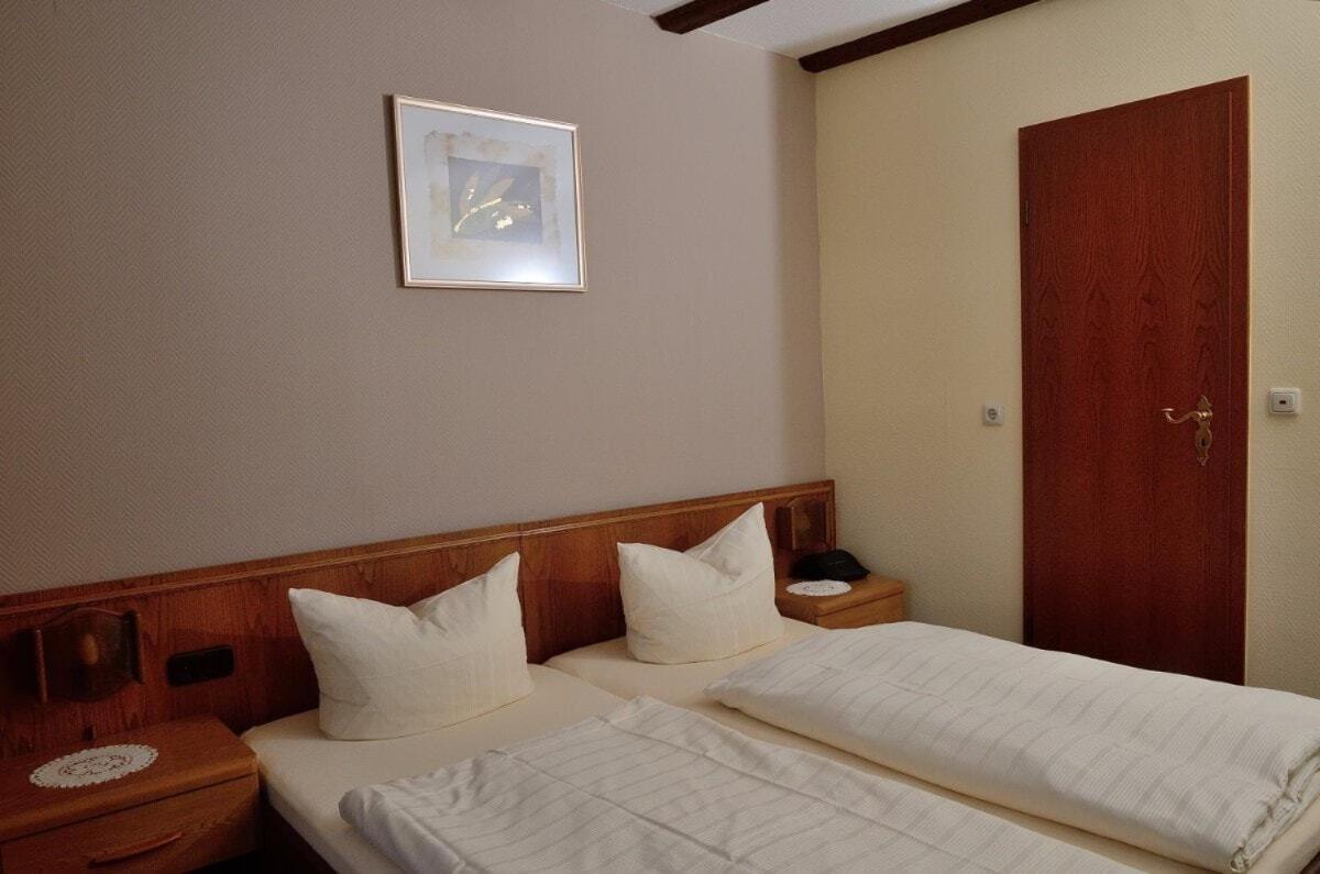 Weinhaus Hotel Zum Josefshof Graach Екстериор снимка